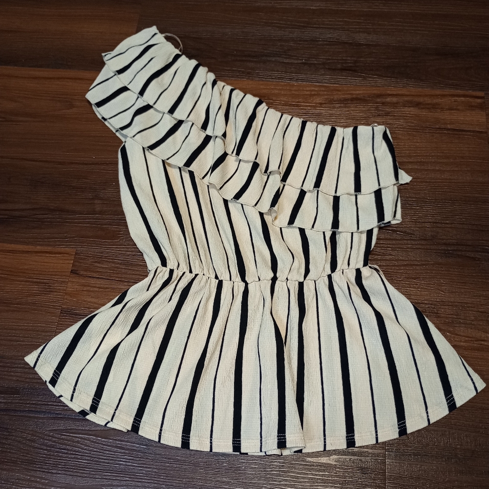 Anthropologie Maeve Rita striped One Shoulder ruffled top - Picture 4 of 9